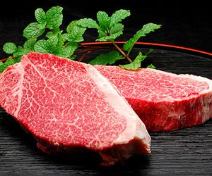 松阪牛ヒレステーキ（100ｇ×3枚）【商品引換券】